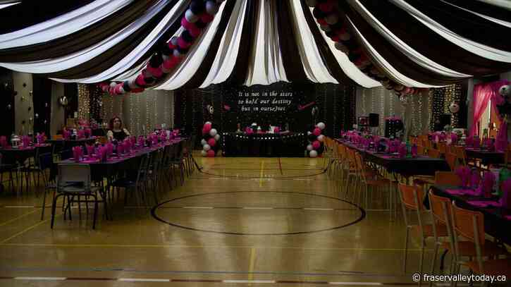 A one-teen prom on Newfoundland’s Northern Peninsula brings small community together