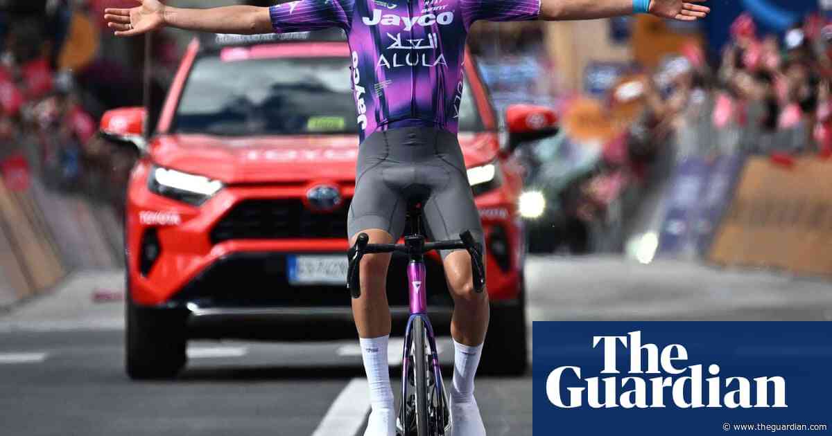 Giro d’Italia: Luke Plapp powers to stage eight win while Diego Ulissi moves into pink