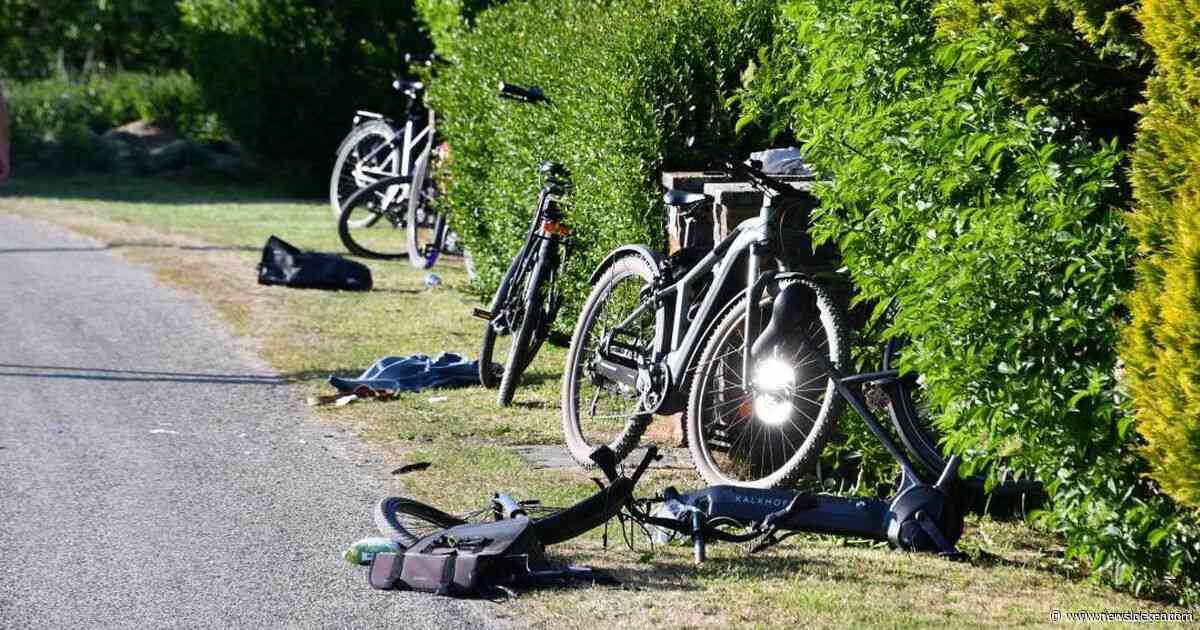 Zes fietsers gewond door aanrijding in Cadzand, vrouw reed onder invloed