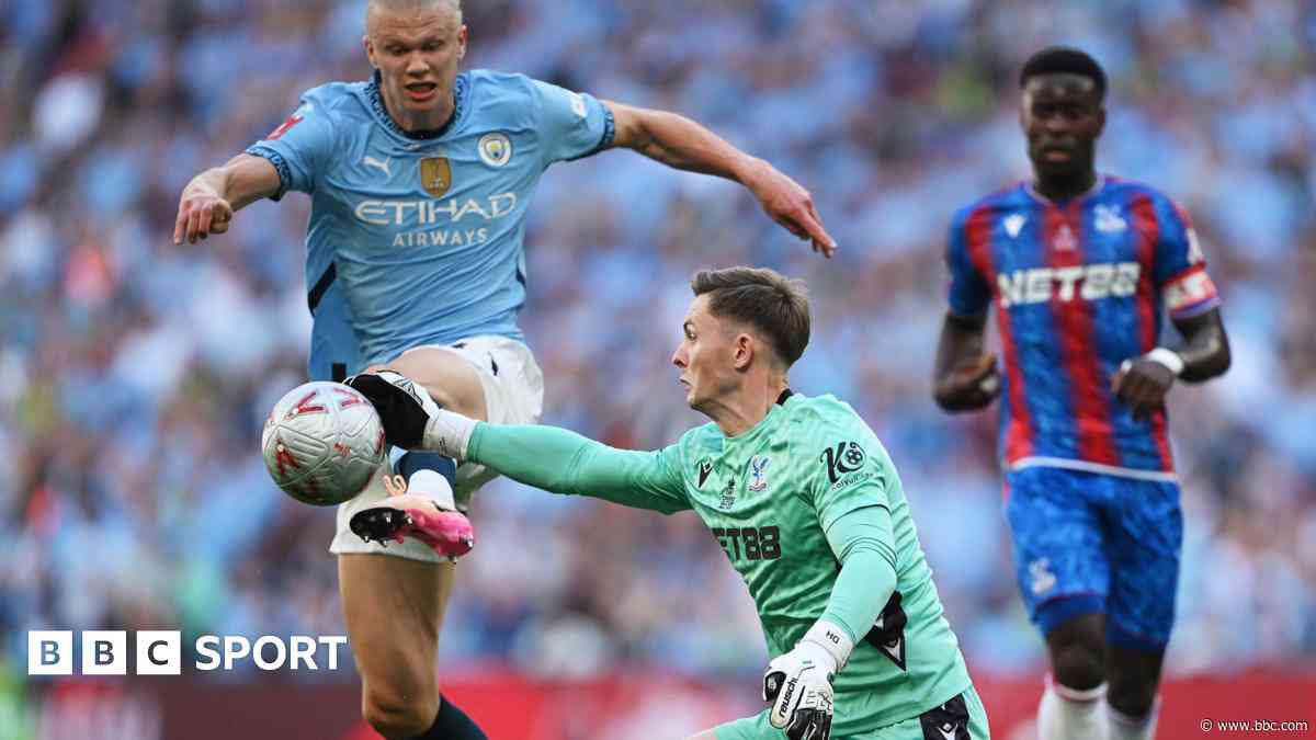 &#39;Get rid of VAR&#39; - should Henderson have seen red in FA Cup final?