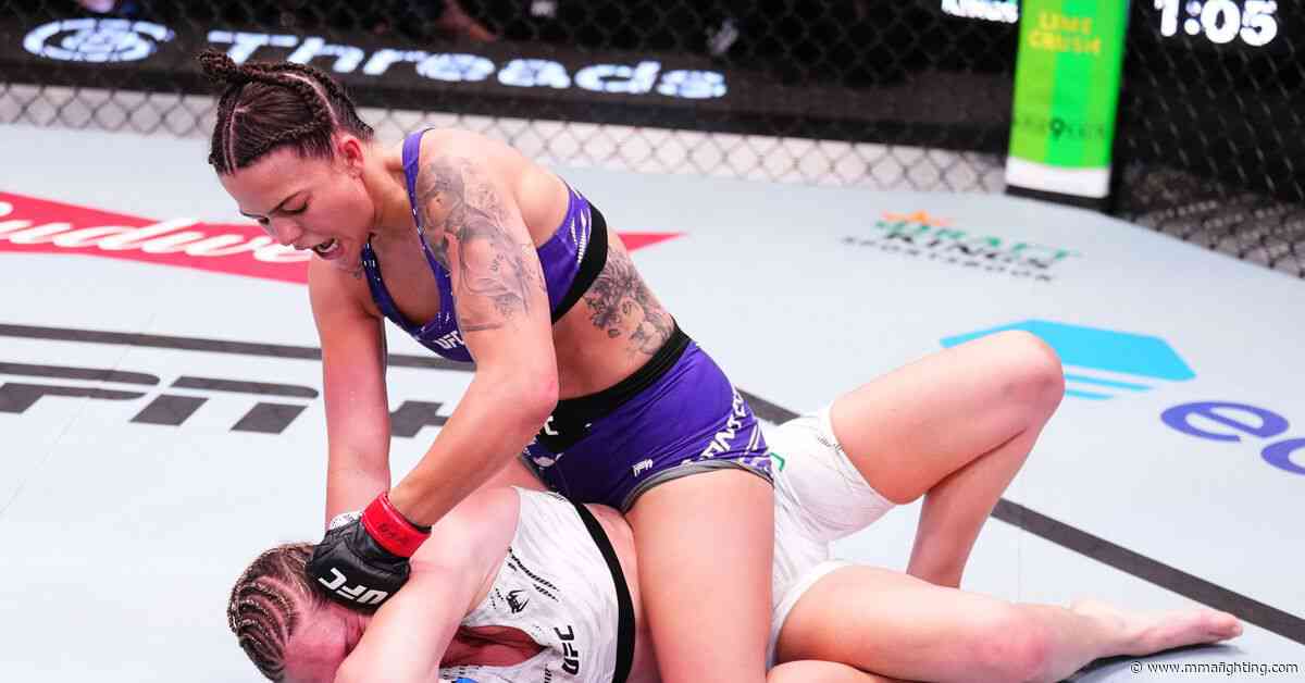 UFC Vegas 106 video: Luana Santos makes history with Americana submission of Tainara Lisboa