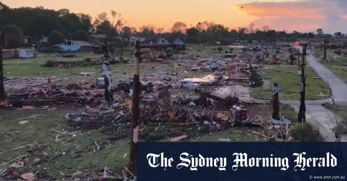 Tornadoes tear through US
