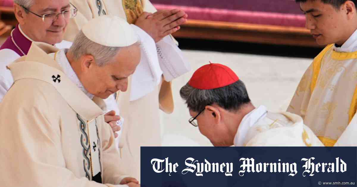 Pope Leo vows not to be an autocrat, receives the ring of office