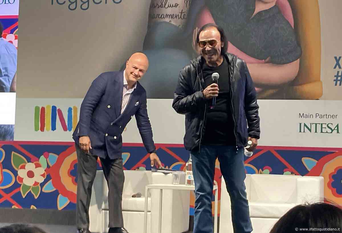 “Non ci vedo più un caz**, vado a sbattere contro le cose ma ho poteri extrasensoriali. Poi somatizzo, durante la malattia di papa Francesco sono stato 60 giorni come lui”: Antonello Venditti show