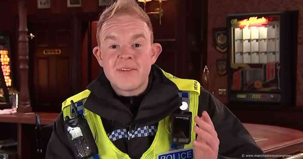 Coronation Street's Craig Tinker star causes 'broken' fans to 'sob' with five-word 'final' update