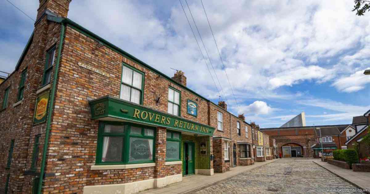 Coronation Street icon teases return to soap after first joining 25 years ago