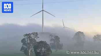 Farmers may lock gate as Victorian renewables push ploughs ahead
