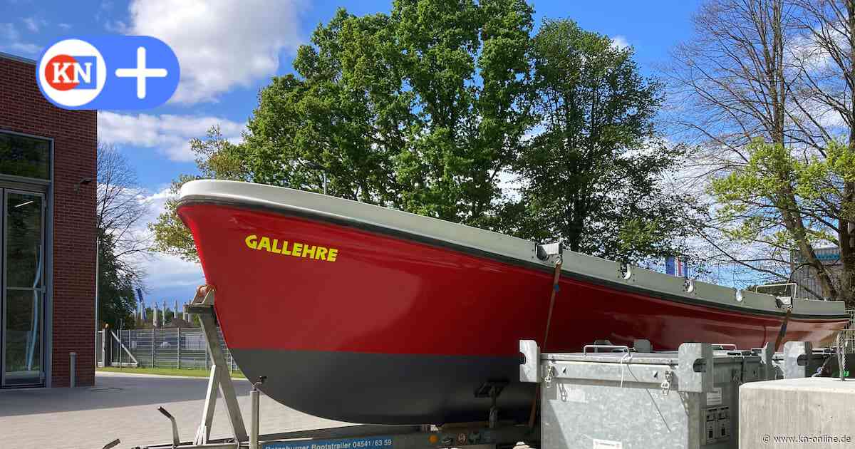 Feuerwehr Kiel hat Marinekutter wieder flott gemacht