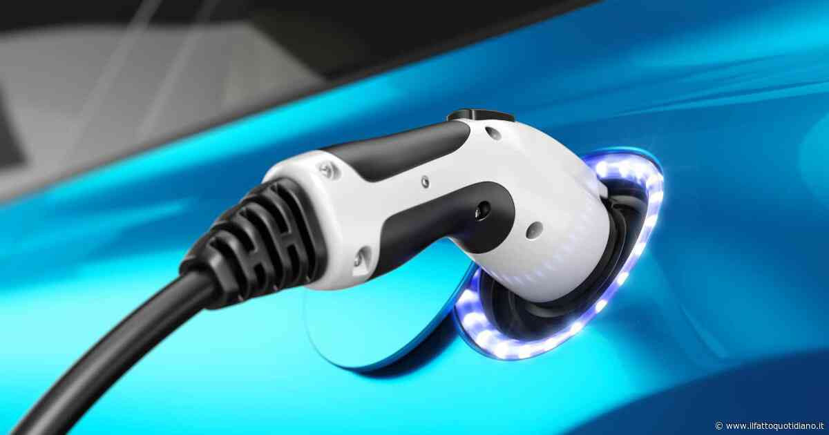 Rottamazione auto, dal Pnrr 600 milioni di euro di incentivi per le elettriche