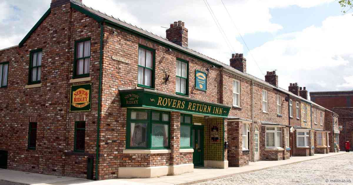 Unexpected Coronation Street romance as fans predict new pairing