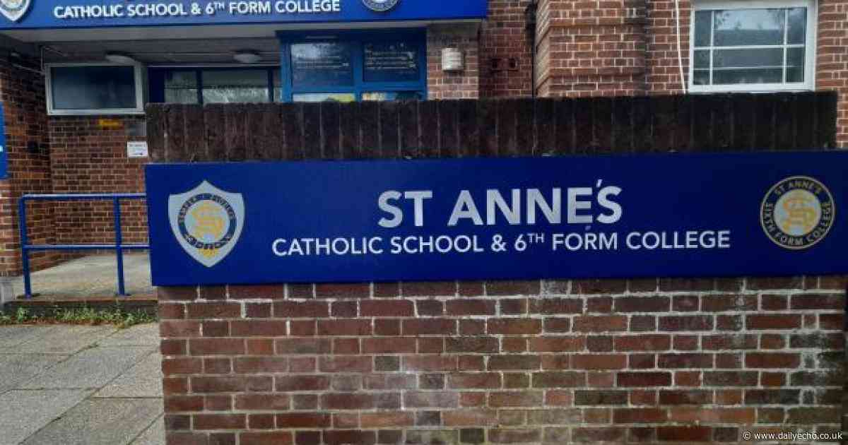 Former teacher charged with sex offences against teenage girls