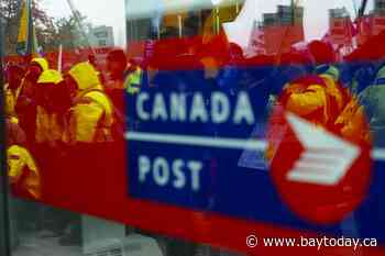 Union reviewing Canada Post offers as strike deadline approaches