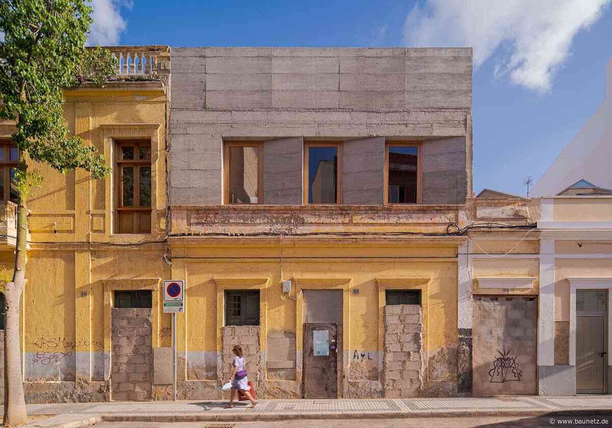 Und wo ist jetzt die Eingangstür? - Umbau in Las Palmas de Grand Canaria von Xstudio