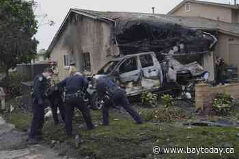 Small plane crashes into San Diego neighborhood, setting homes and vehicles on fire