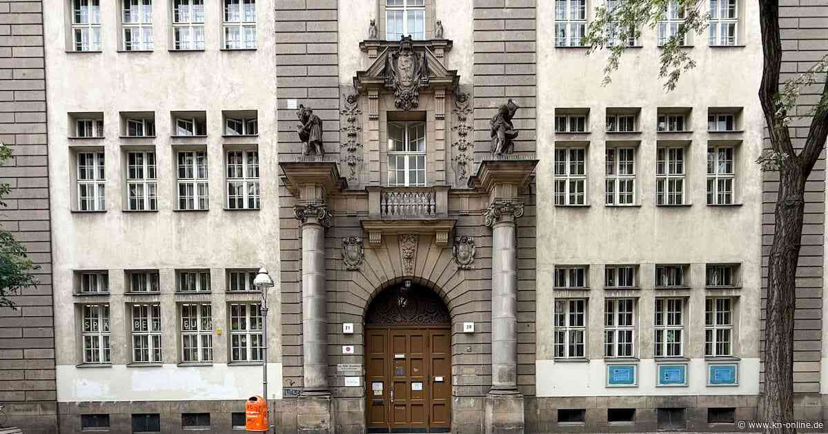 Mobbing in Berliner Schule: Schwuler Lehrer spricht von Albtraum