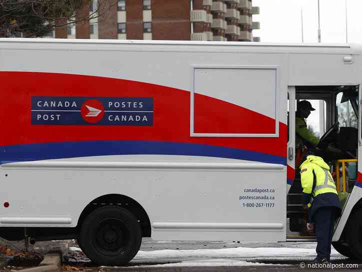 Canada Post, union disagree over taking 'five-minute wash-up time.' Here's what it is