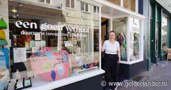 Maria begon met een kledingbieb en opent nu ook een conceptstore in Arnhem