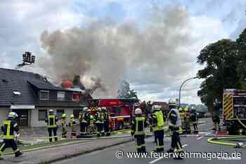 Feuer frisst sich durchs Dach