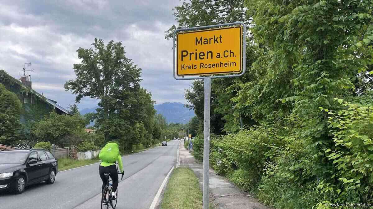 Flickerlteppich und Buckelpiste? Wo sich Radler und Autofahrer in Prien in die Quere kommen