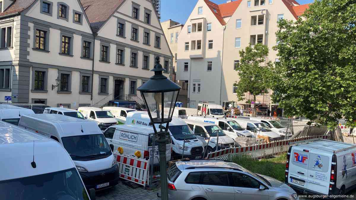 Ungewohntes Bild: Der Parkplatz hinter der Stadtmetzg ist voll