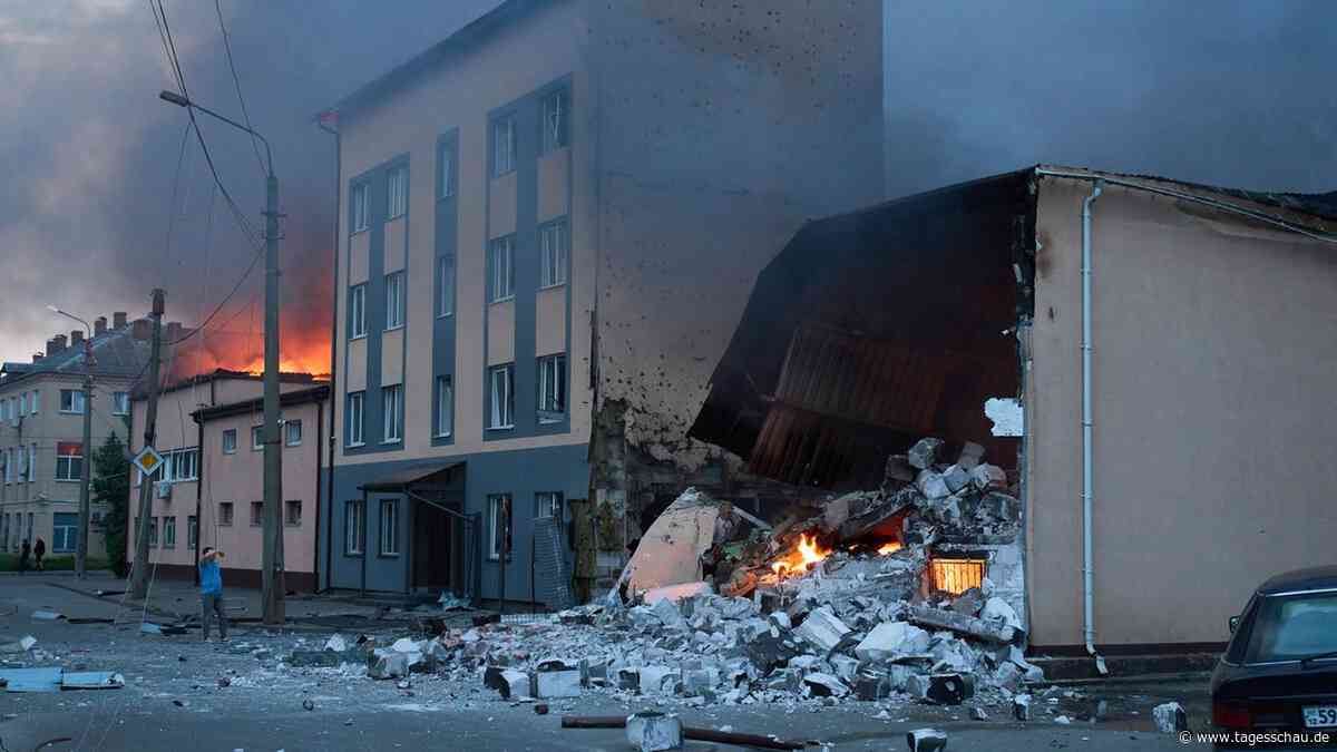 Drei Menschen sterben bei russischen Angriffen auf Kiew und Odessa