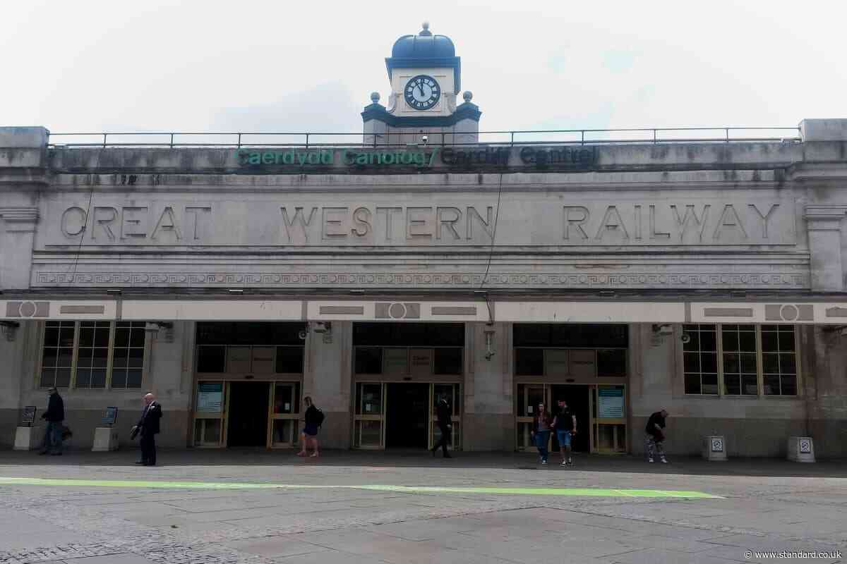Welsh railways to get £445m investment in spending review