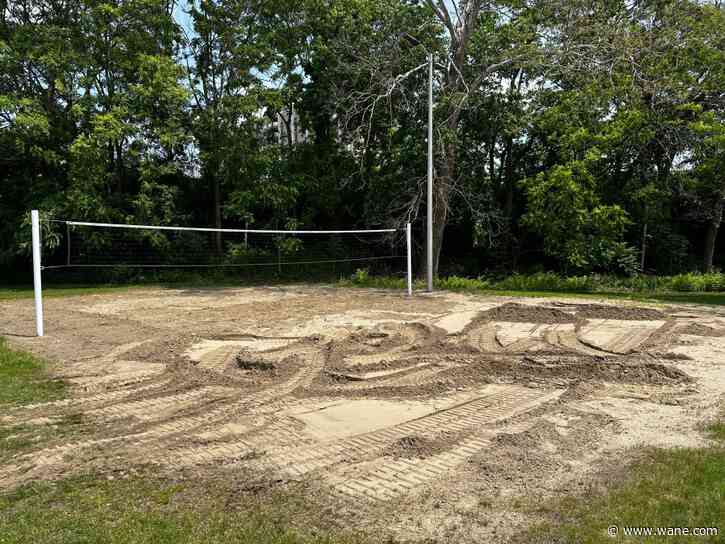 Crews use volleyball court sand to quickly respond to oil spill; IDEM says no contamination