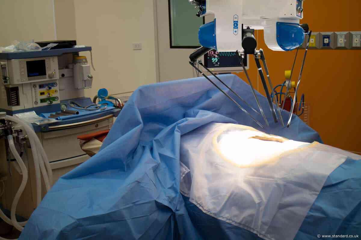 Robotic surgeries set to soar under NHS plans