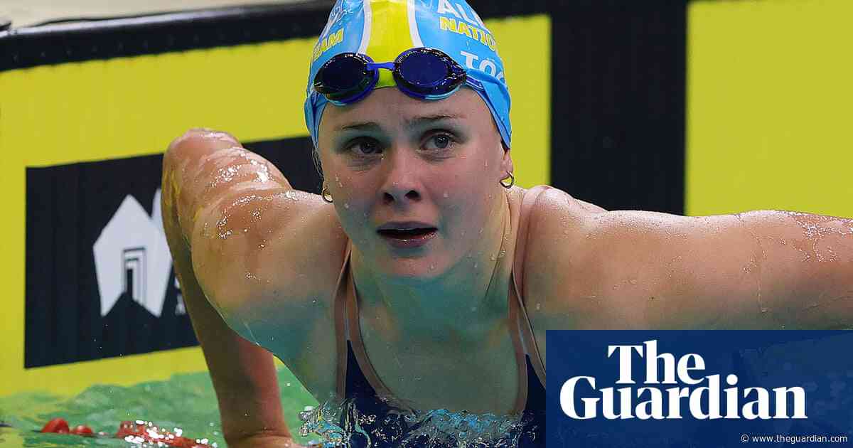Sienna Toohey, 16, surfaces as bright hope for Australian swimming