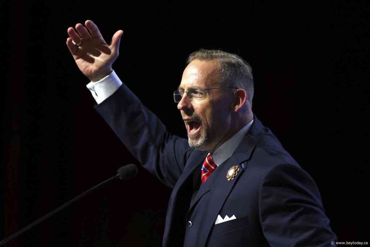 Southern Baptists overwhelmingly call for a ban on same-sex marriage