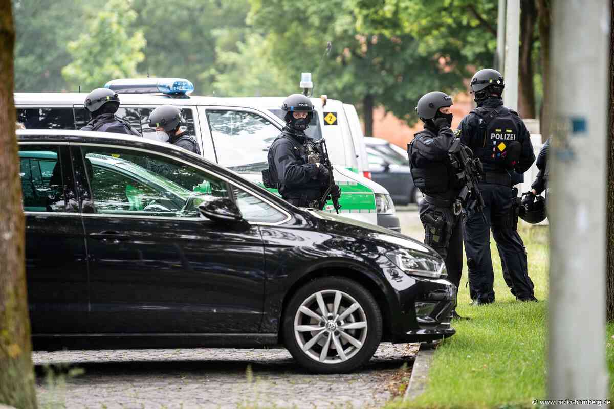 Prozess um mutmaßliche Rocker-Fehde auf offener Straße