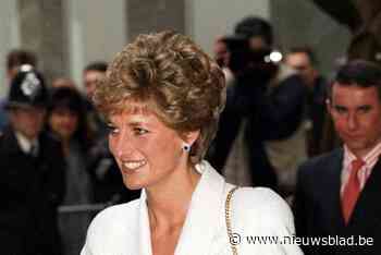 Grootste veiling ooit van prinses Diana’s kleding: “Haar mode blijft de wereld inspireren”