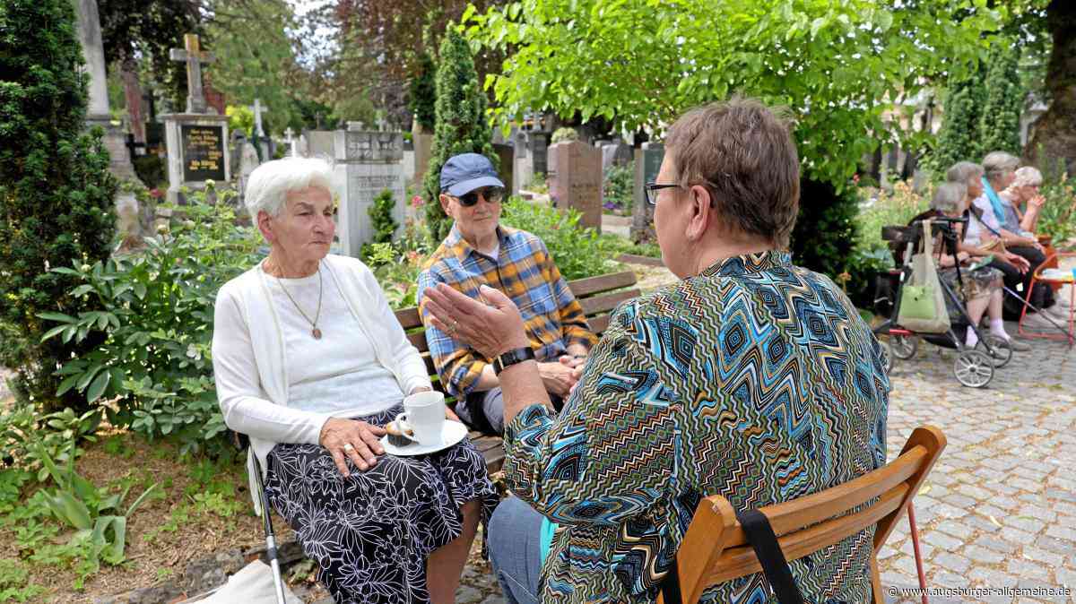 Zum Reden auf den Friedhof: Wie ein Treff auf dem Friedhof gegen Einsamkeit wirkt