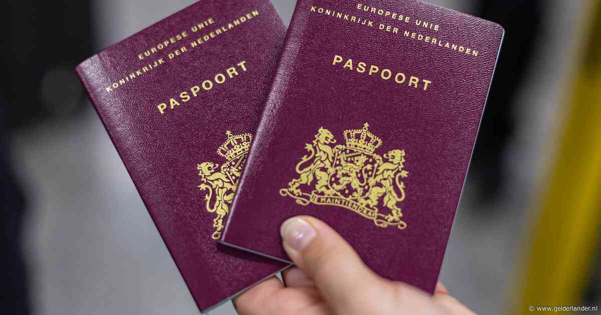Paspoortchaos: gemeenteraad overweegt bezuiniging van 40.000 euro terug te draaien