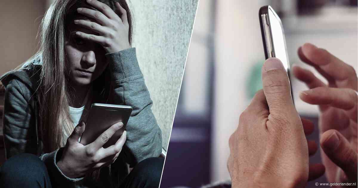 Man (30) stuurt meisje (15) berichten over seks, maar ontkent misbruik: ‘Ik ben erin geluisd’