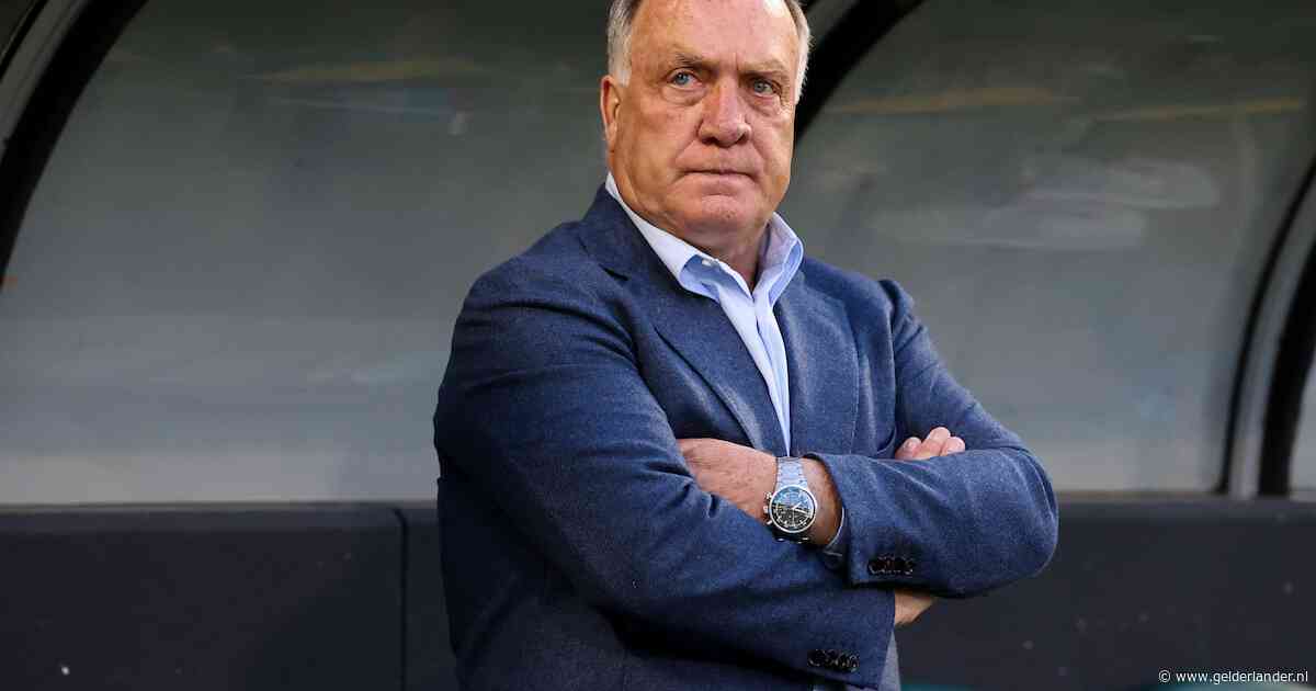 Dick Advocaat na klinkende zege als groepswinnaar naar laatste fase WK-kwalificatie