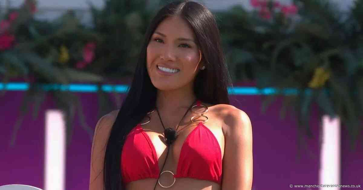 Love Island viewers say Manchester contestant Sophie Lee 'deserved better' after being dumped on day two