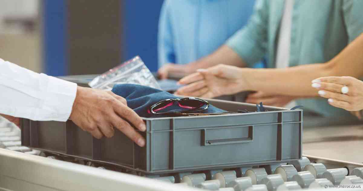 Anyone going UK airports with hand luggage told to make one swap 'immediately'
