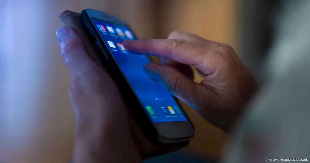 Android users are being urged to immediately delete 20 apps from their phone