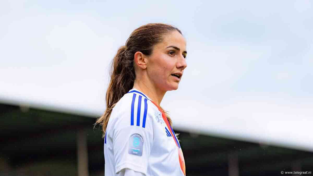 Oranje Leeuwin Daniëlle van de Donk (33) geeft jawoord aan Australische teamgenote