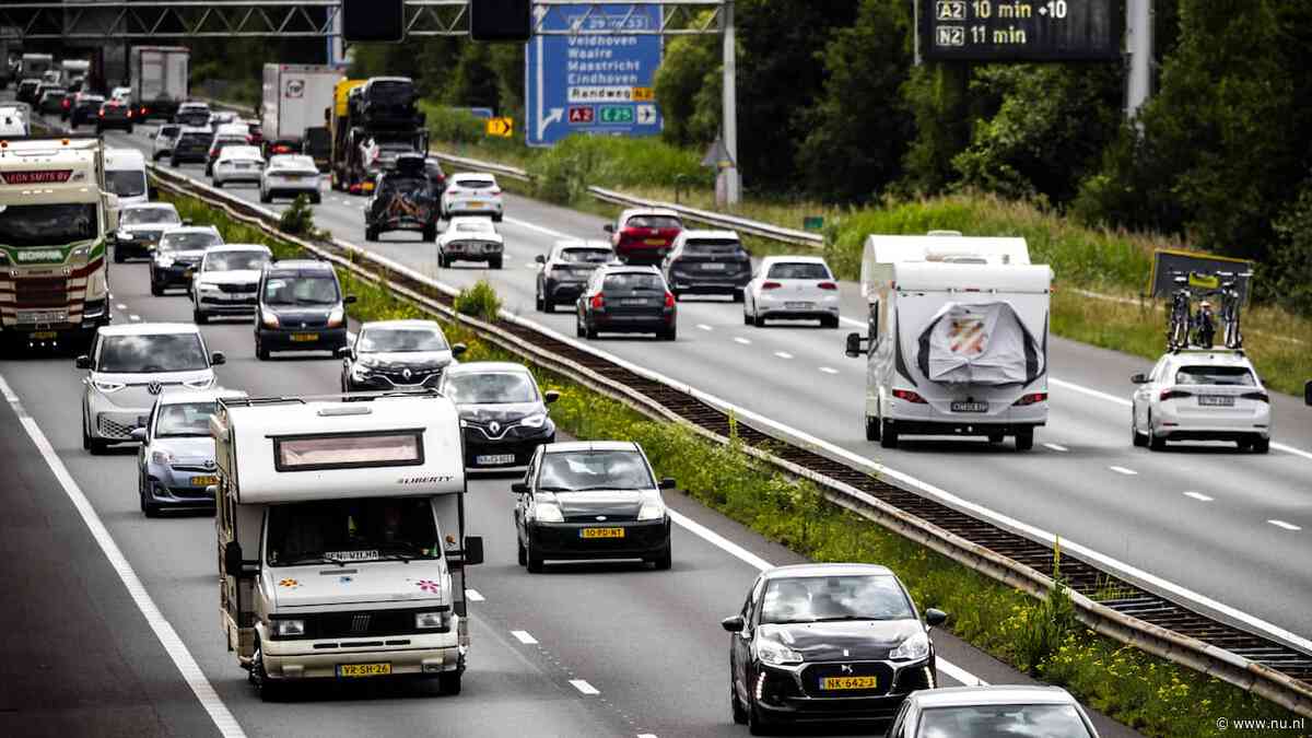 Meer dan 800 kilometer file door treinstaking en meerdere ongelukken