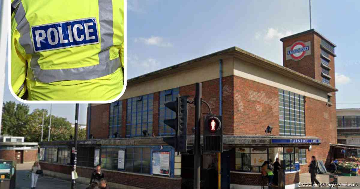 Man arrested at tube station in Hornsey over reports of knife