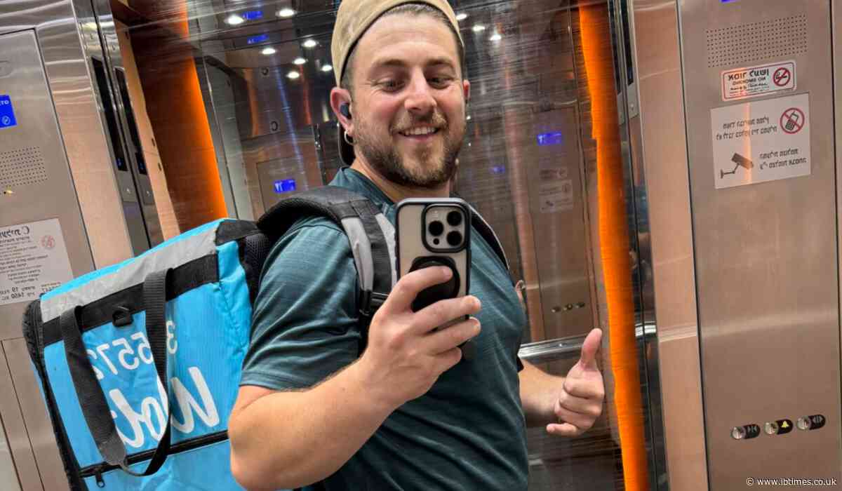 Are Traditional Job Applications Dead? Overqualified Applicant Uses Delivery Gig to Drop Off His Résumé