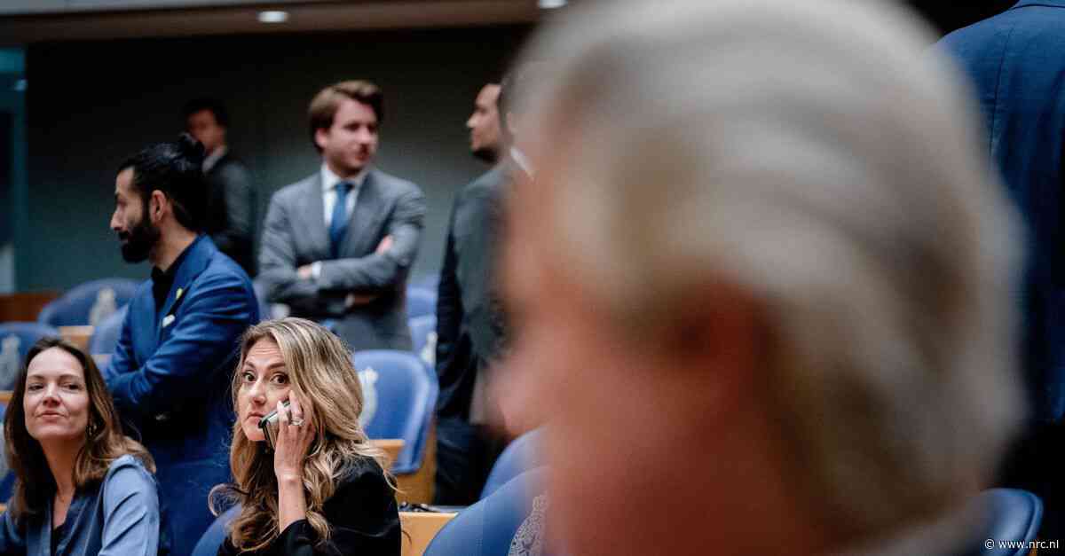 Door de PVV uit te sluiten en GroenLinks-PvdA af te wijzen zet Yesilgöz zich klem