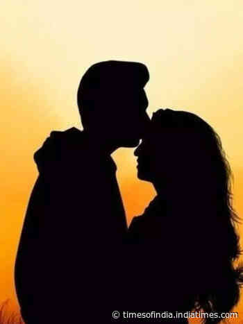 10 timeless love quotes by Rumi