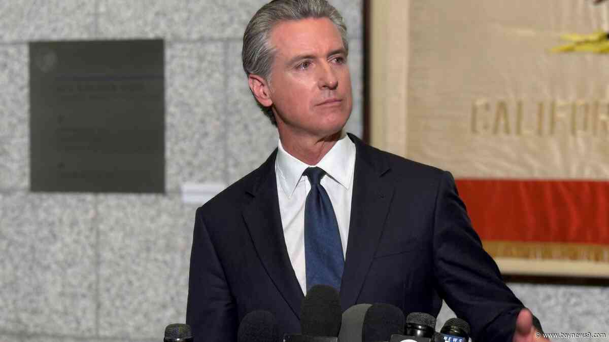 Appeals court temporarily blocks judge's ruling to return control of National Guard to California