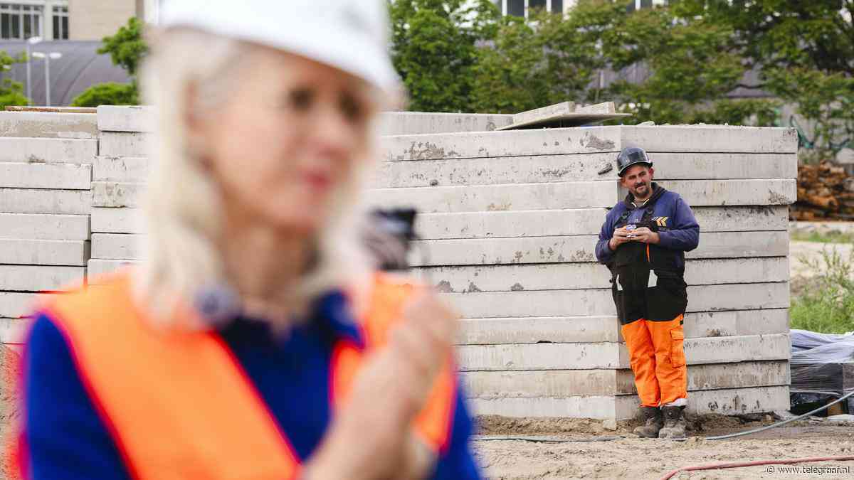 Kritische geluiden over bouwplannen woonminister Keijzer: ’Op korte termijn heeft huizenzoeker hier niets aan’