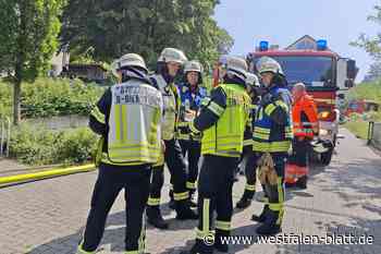 Wohnwagen brennt in Bielefeld-Sieker