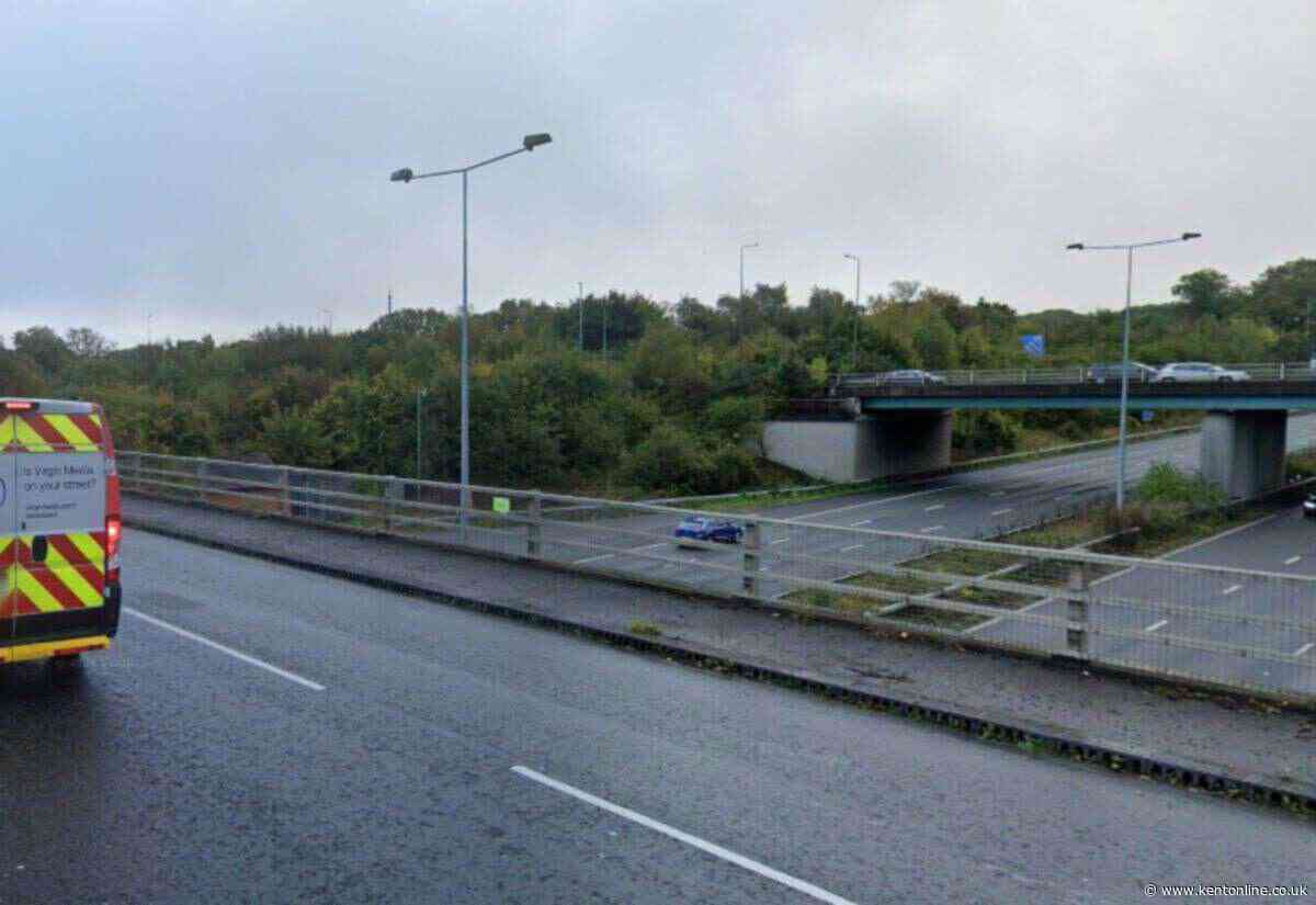 Busy motorway junction and over 900 homes hit by power cut