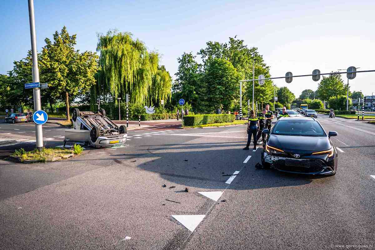 Filmende automobilisten bekeurd na ongeval in Arnhem